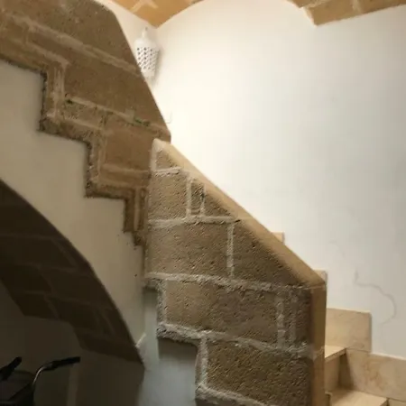Case Di Via Patitari * غالّيبولي
