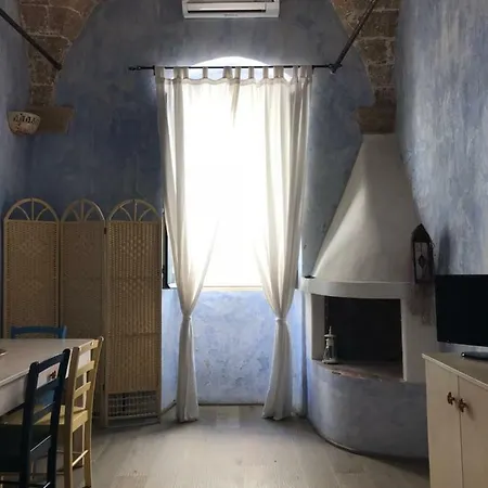 Case Di Via Patitari شقة غالّيبولي